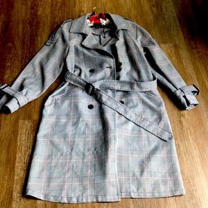 Vero Moda plaid trench coat.